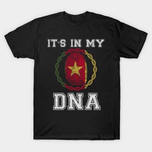 Cameroon  It's In My DNA - Gift for Cameroonian From Cameroon T-Shirt